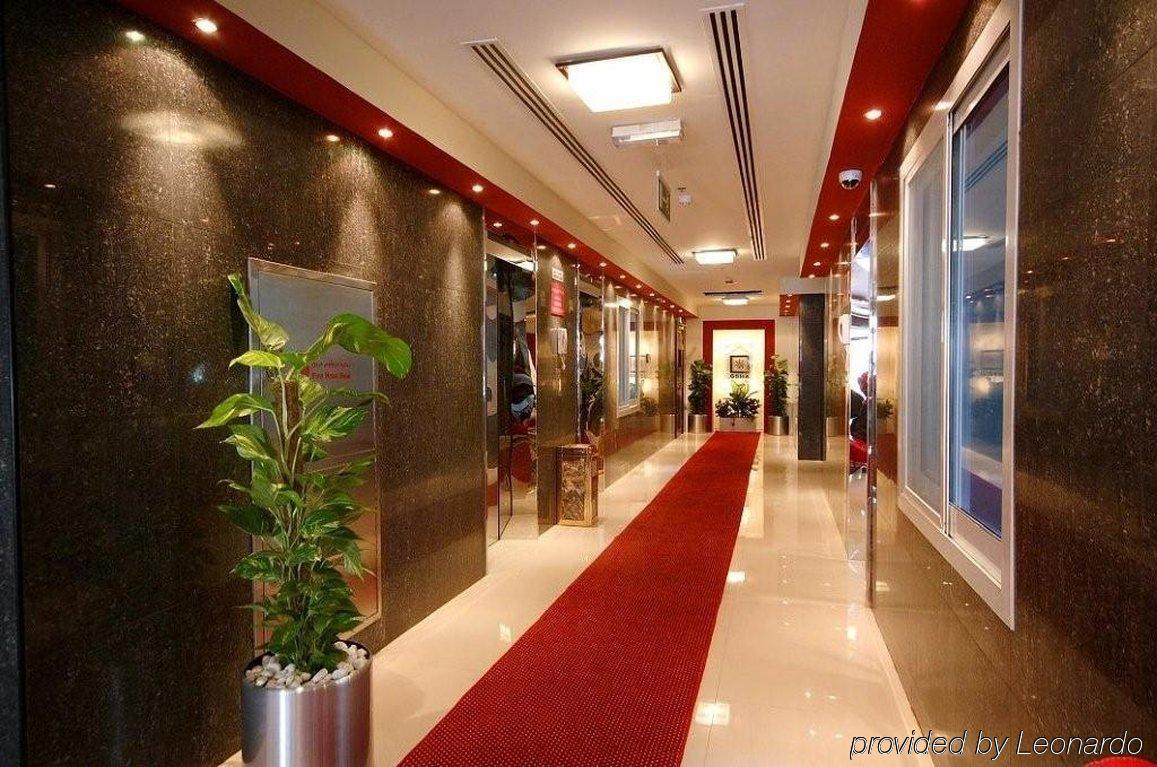 Golden Square Hotel Apartments ดูไบ ภายนอก รูปภาพ