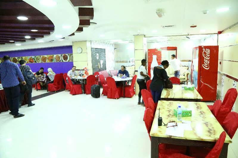 Golden Square Hotel Apartments ดูไบ ภายนอก รูปภาพ